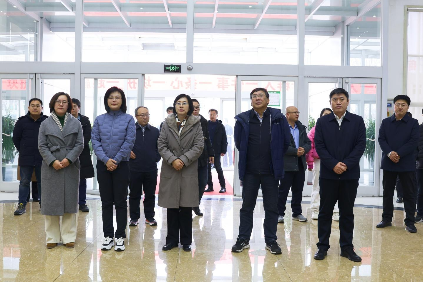 中國社會(huì)科學(xué)院農(nóng)村發(fā)展研究所黨委書記、副所長杜志雄一行來山東三星集團(tuán)調(diào)研