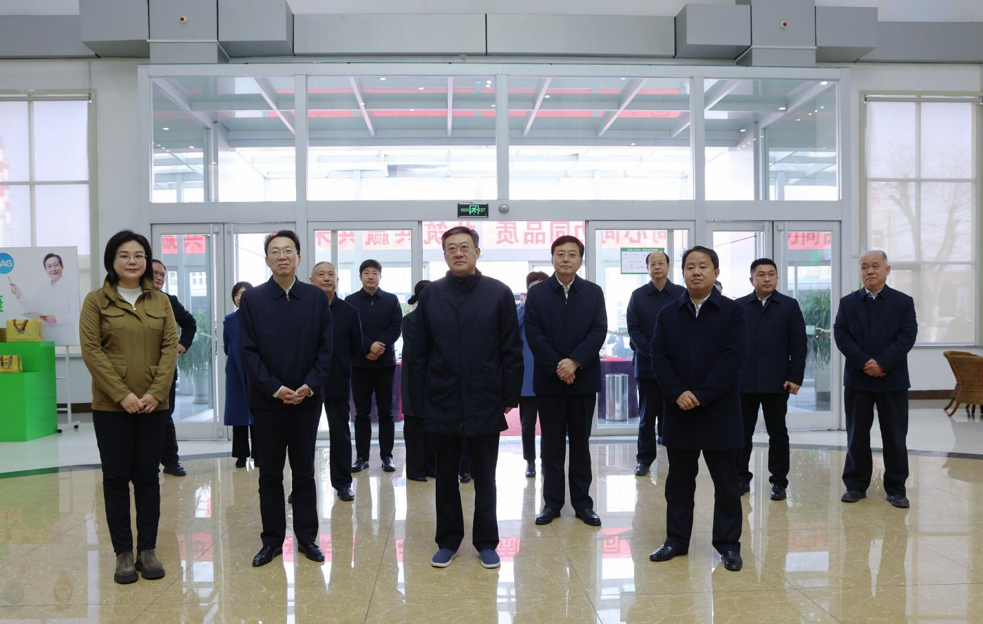 山東省委統(tǒng)戰(zhàn)部副部長(zhǎng)、省工商聯(lián)黨組書(shū)記、常務(wù)副主席張?chǎng)H來(lái)山東三星集團(tuán)調(diào)研