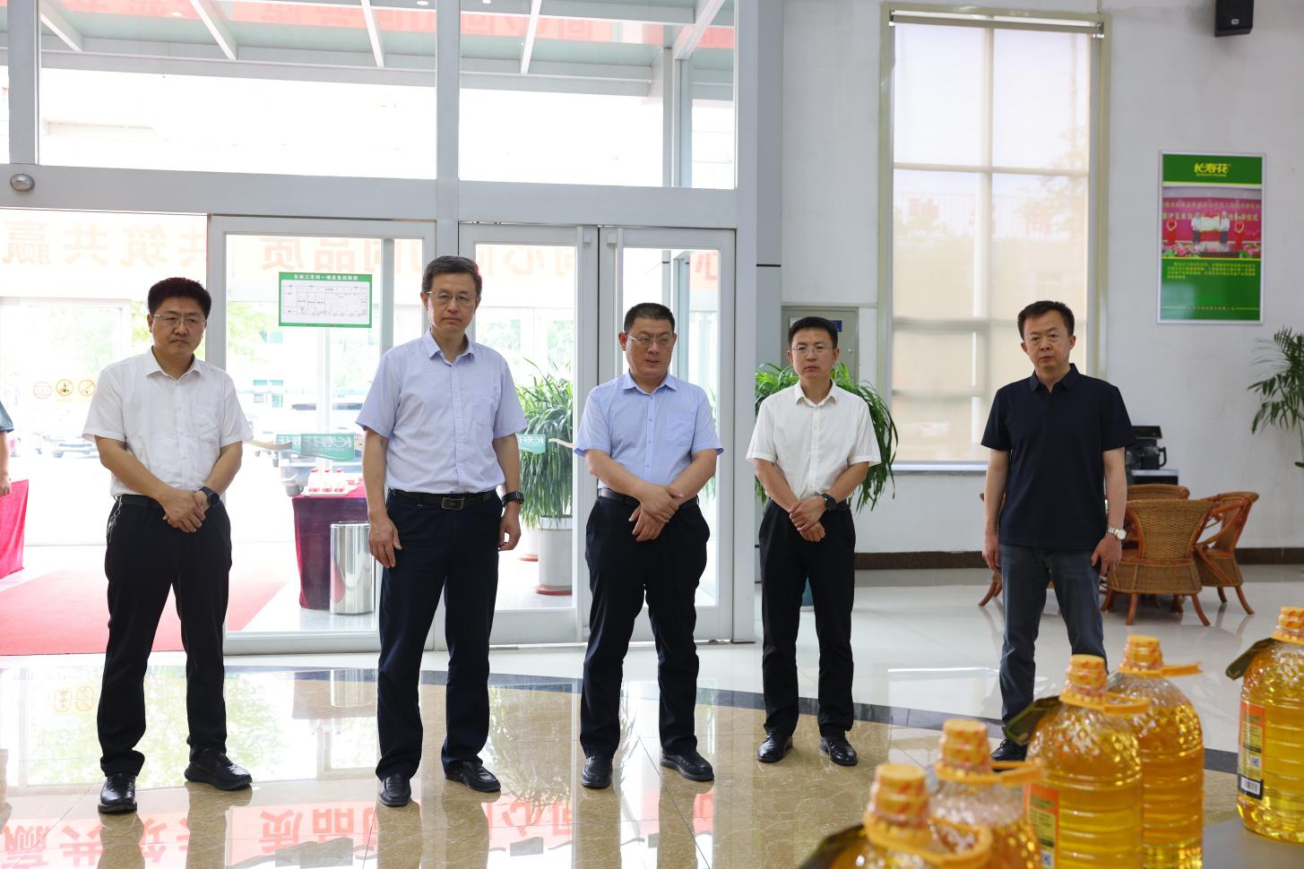 濱州市工信局黨組副書記、二級調(diào)研員厲明來山東三星集團(tuán)調(diào)研